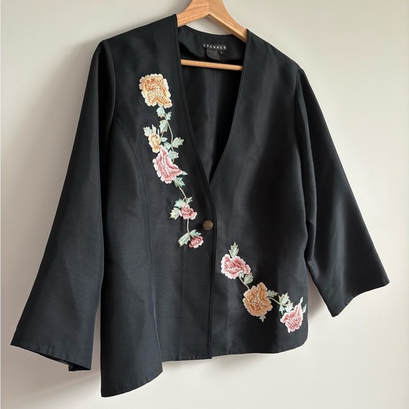 Spanner Silk Black Blazer with Floral Embroidery | Size Large - Picture 3 of 8
